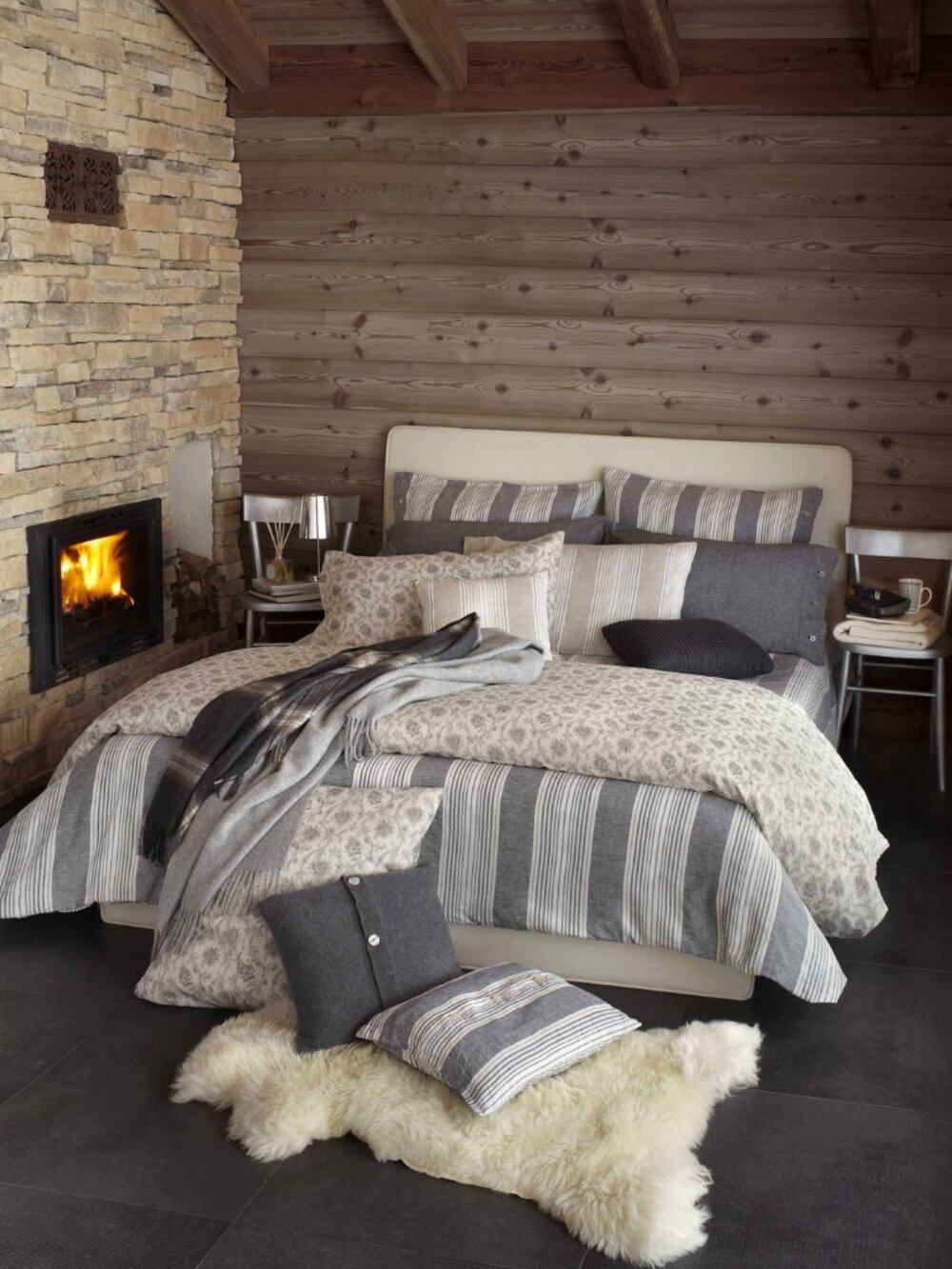 Bellora 1883 Gray Floral Linen Queen Duvet Cover 3 Piece Set